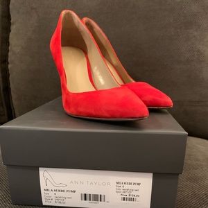 Ann Taylor pumps